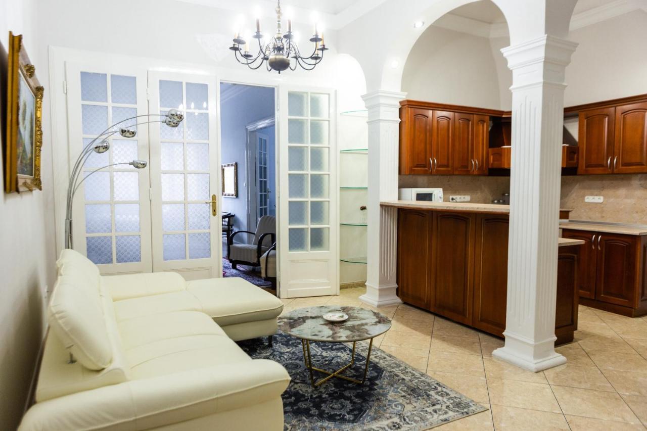 Luxury Downtown 3 Bedroom Apartment By Synagoge With Beautiful View Budapeşte Dış mekan fotoğraf